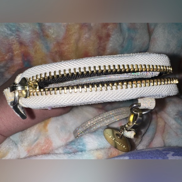 Steve Madden Holographic Zippy Wallet/Clutch Wristlet Strap - Picture 4 of 16